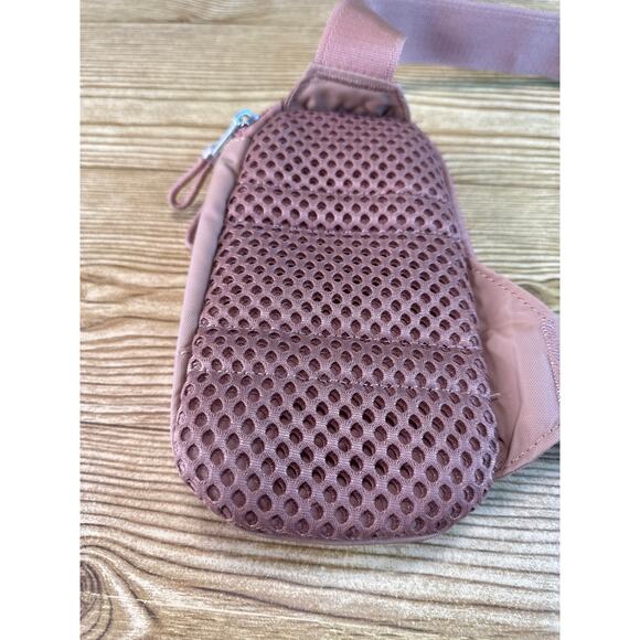 Nike Sportswear Essentials Crossbody Bag Mineral Clay Color BTS Travel Gift - Picture 2 of 13